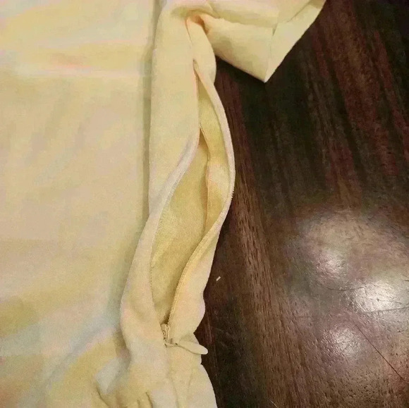 Mohito Yellow Short Sleeve V neck Mini Dress With Ruffle Hem Size L EUC - Picture 9 of 16